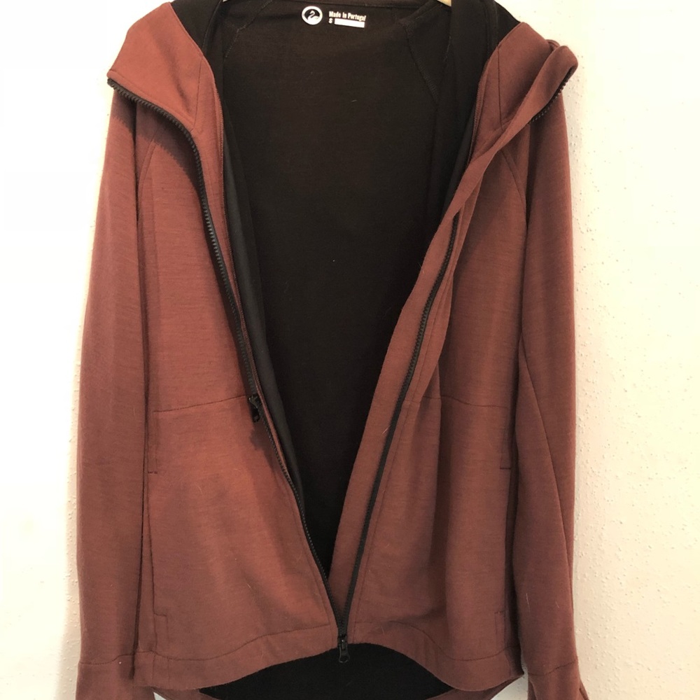 Outlier Men’s Small Brown Hoodie